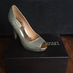 Badgley Mischka Humbie heel